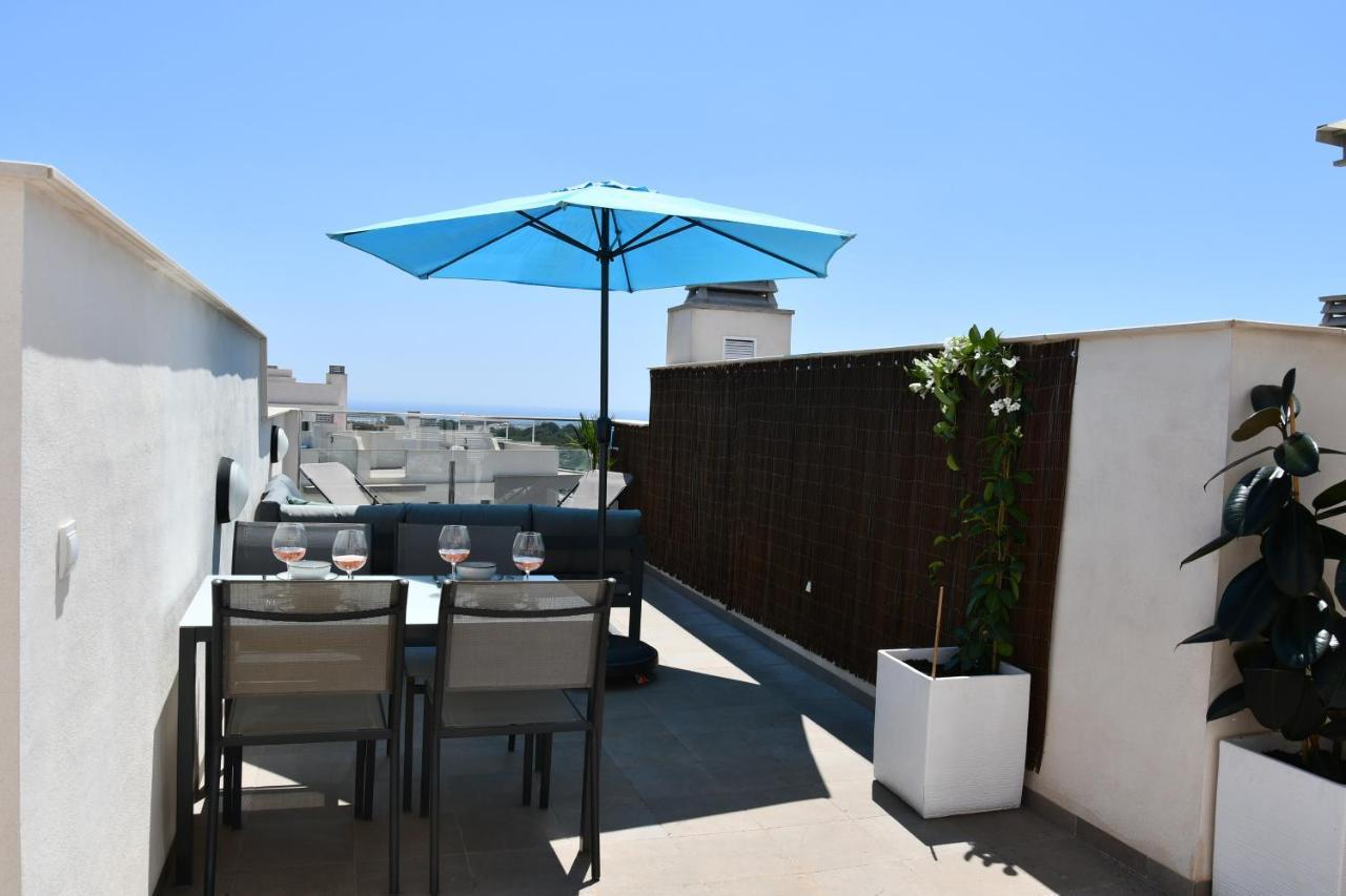 Luxurious Flat & Private Rooftop In Villamartin Orihuela Costa Dehesa de Campoamor  Kültér fotó