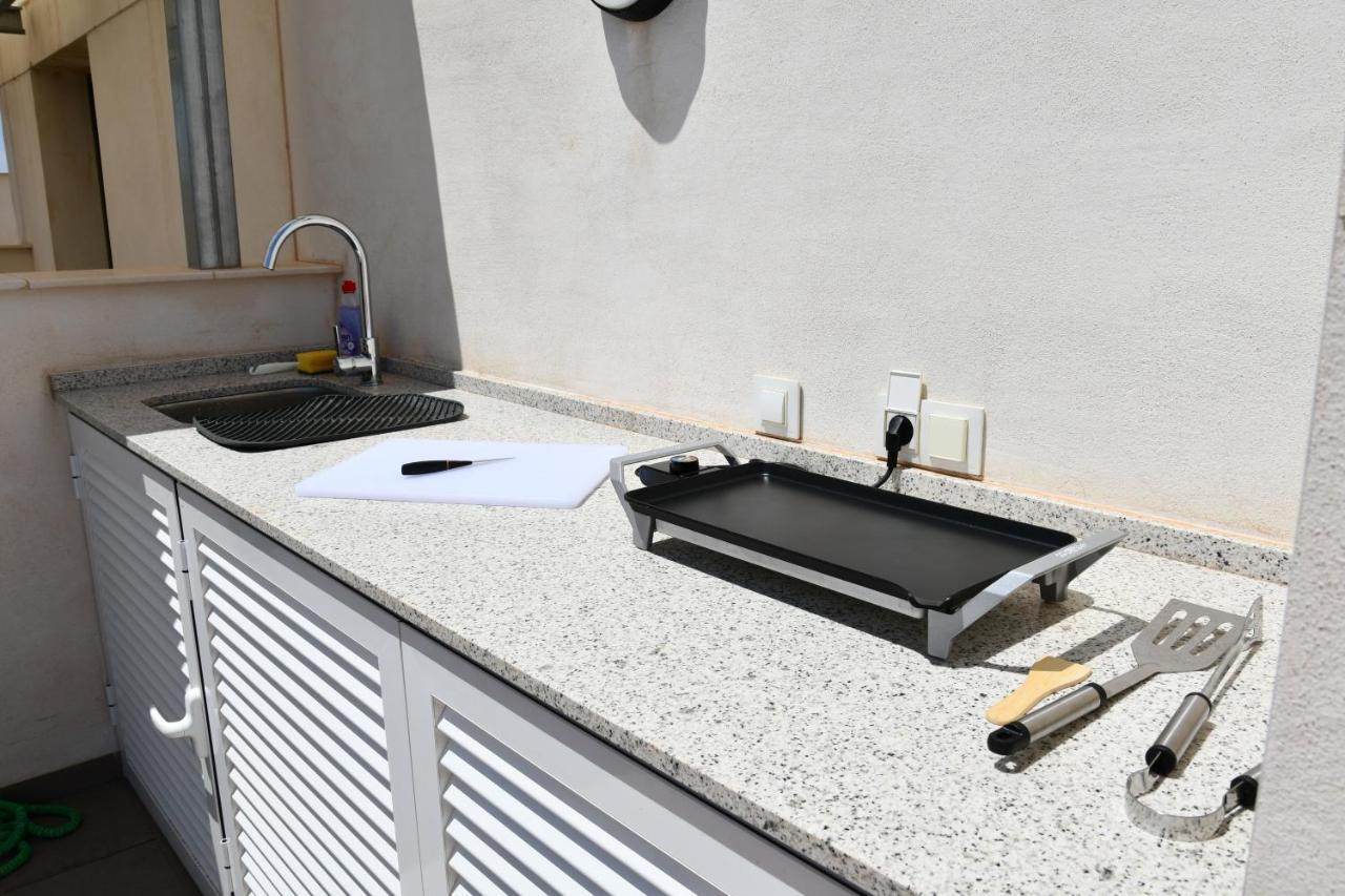 Luxurious Flat & Private Rooftop In Villamartin Orihuela Costa Dehesa de Campoamor  Kültér fotó