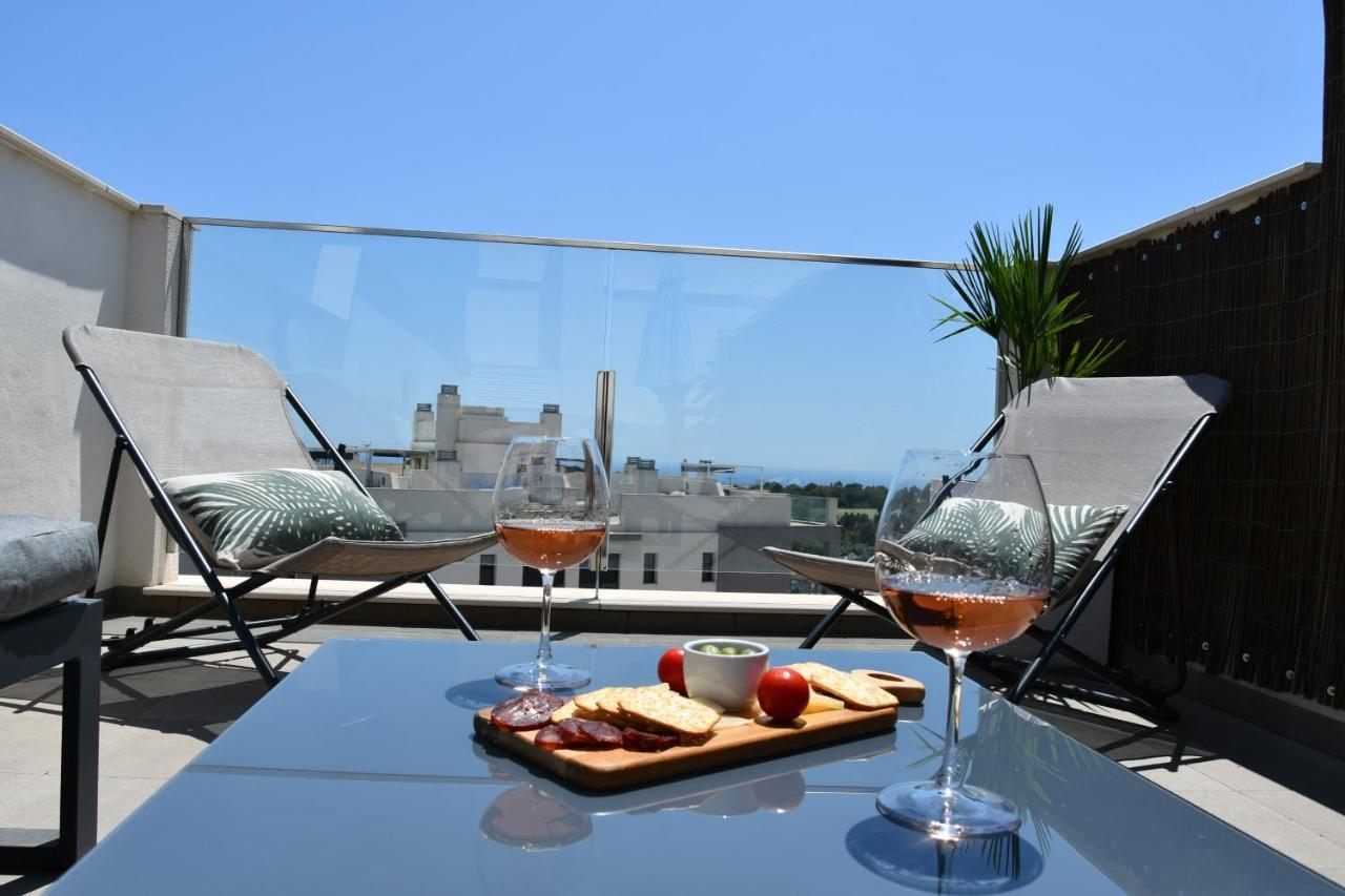 Luxurious Flat & Private Rooftop In Villamartin Orihuela Costa Dehesa de Campoamor  Kültér fotó